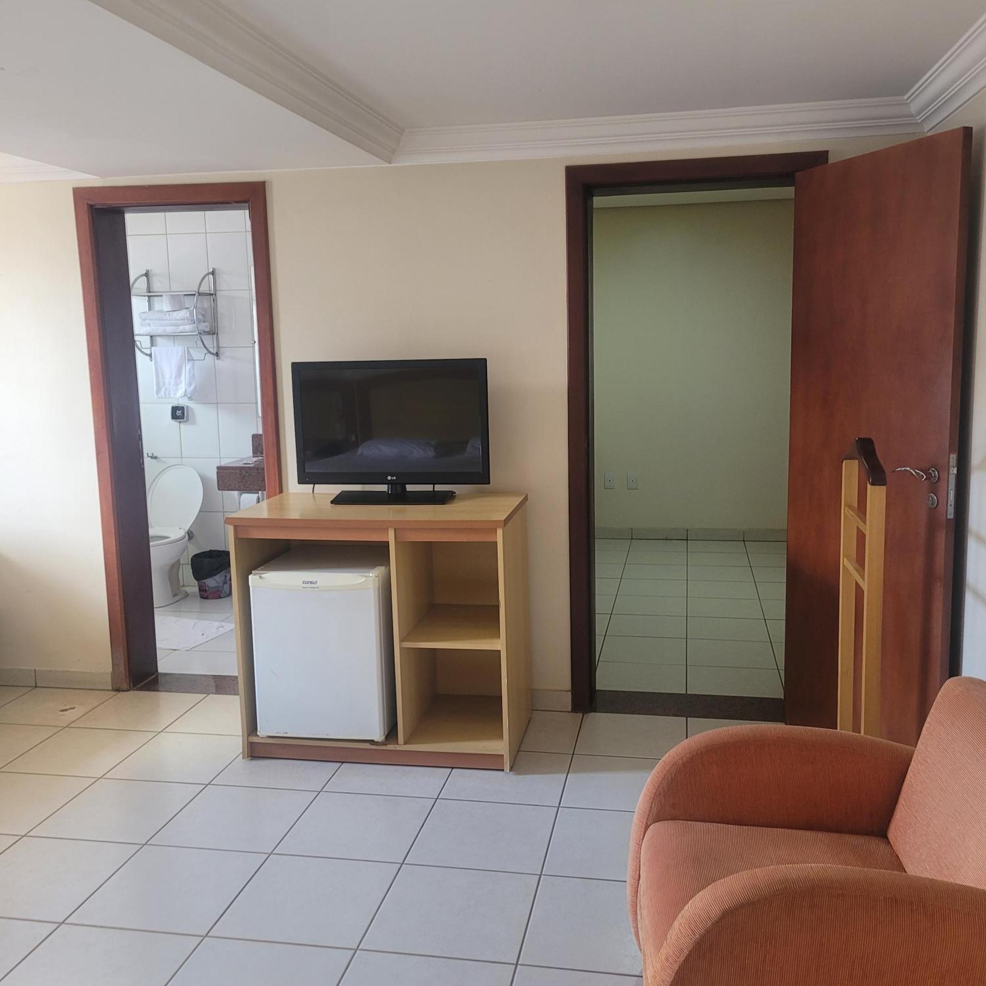 Gran Roza Hotel Patos de Minas Buitenkant foto